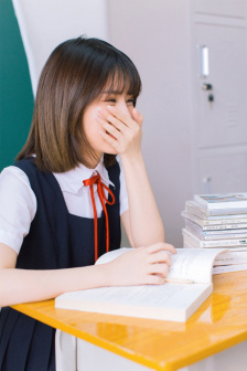 中文日产幕无线码一二三四区